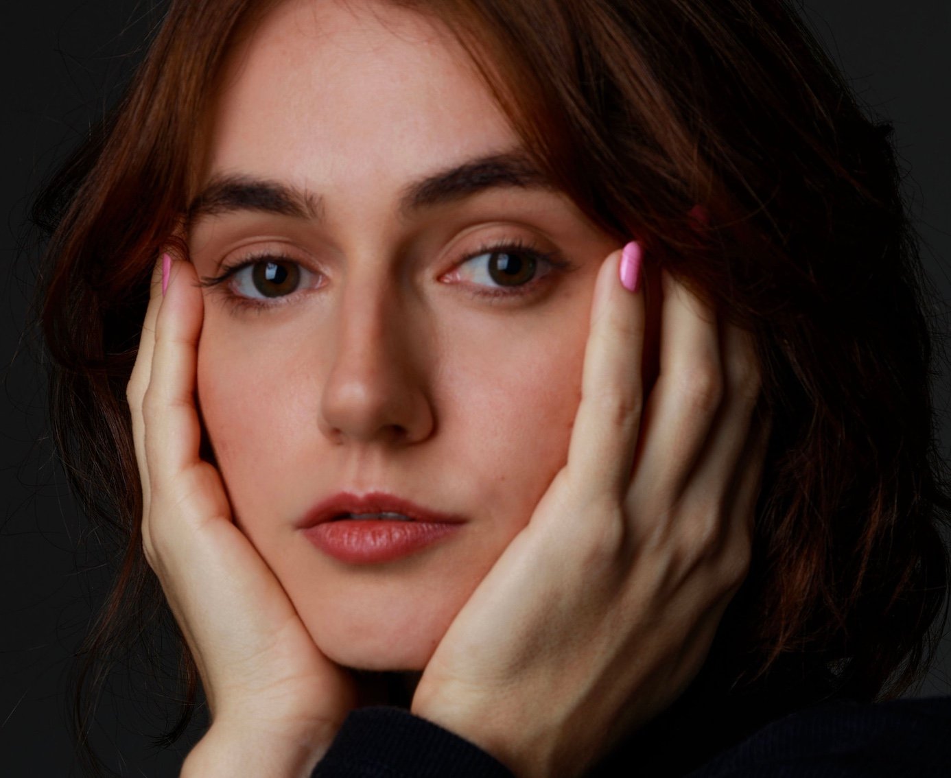 Atriz Bella Zafira estreia na minissérie “A Última Música” e comemora a força da representatividade no audiovisual