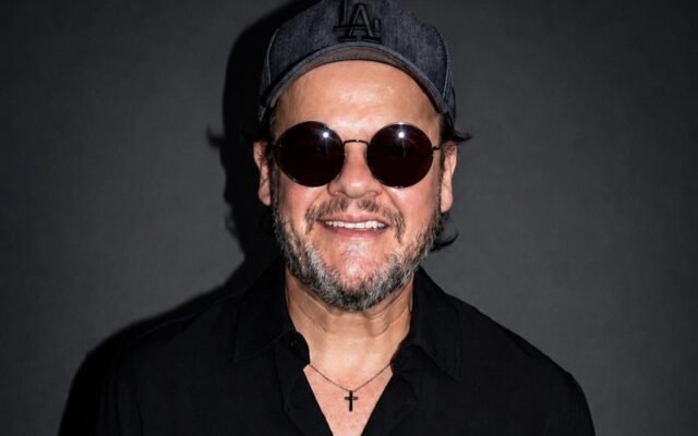 Anthony Carrera, o Rei do Show, ganha destaque em Portugal com “Feito Cana”